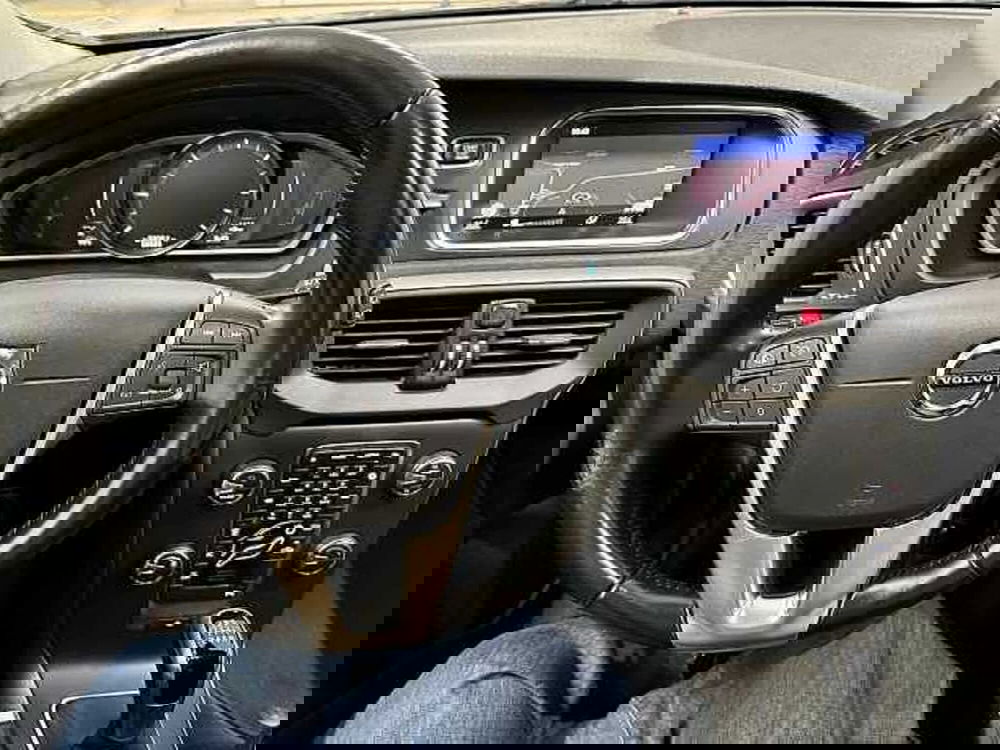 Volvo V40 usata a Macerata (8)