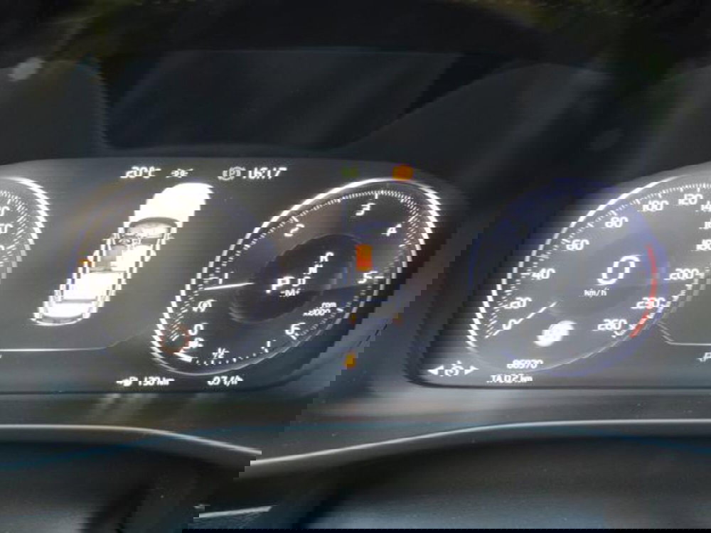 Volvo XC40 usata a Firenze (11)