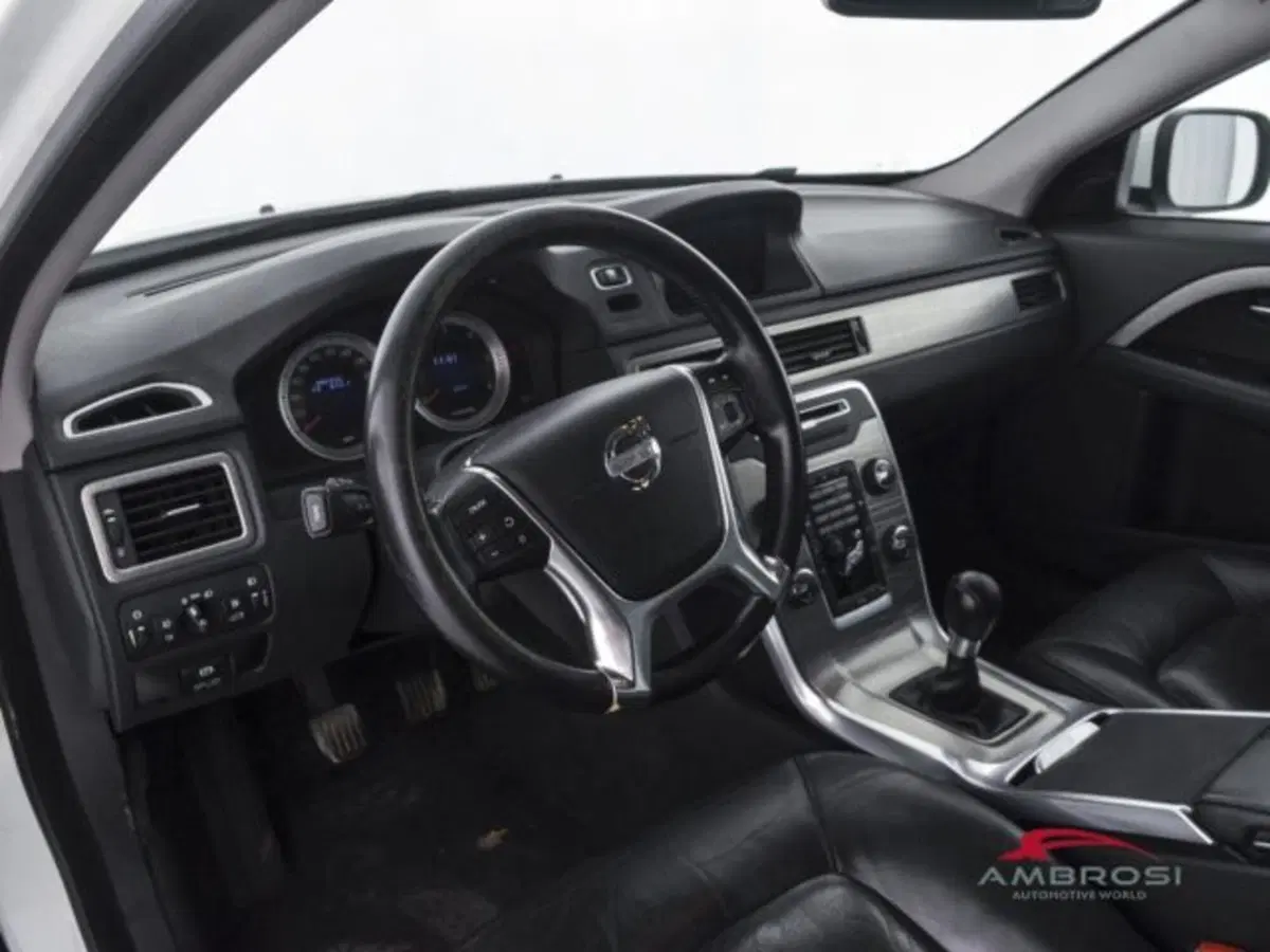 Volvo XC70 usata a Perugia (8)