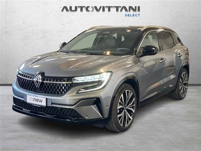 Renault Austral 1.2 full hybrid Iconic 200cv auto del 2023 usata a Como