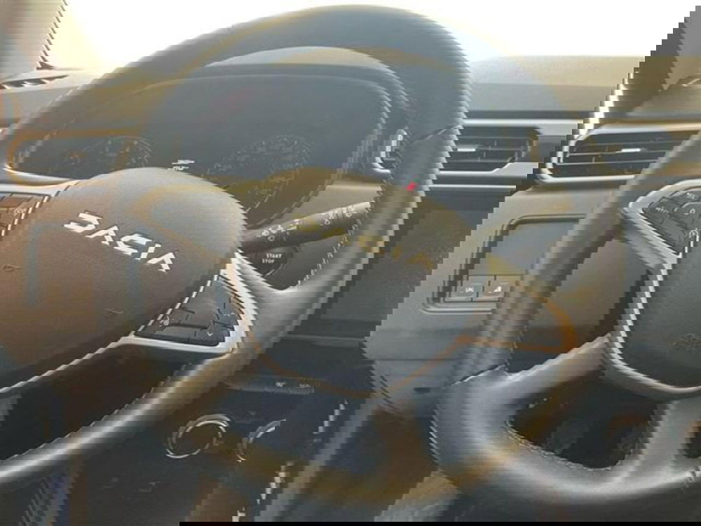 Dacia Duster usata a Como (16)