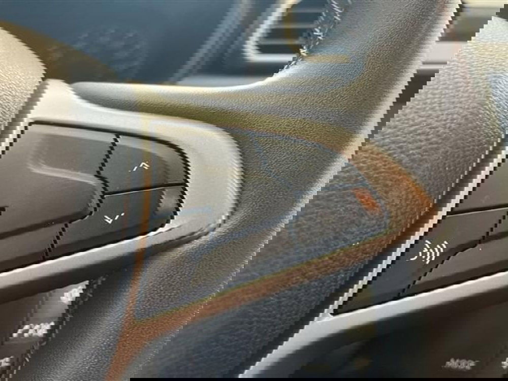 Dacia Duster usata a Como (18)