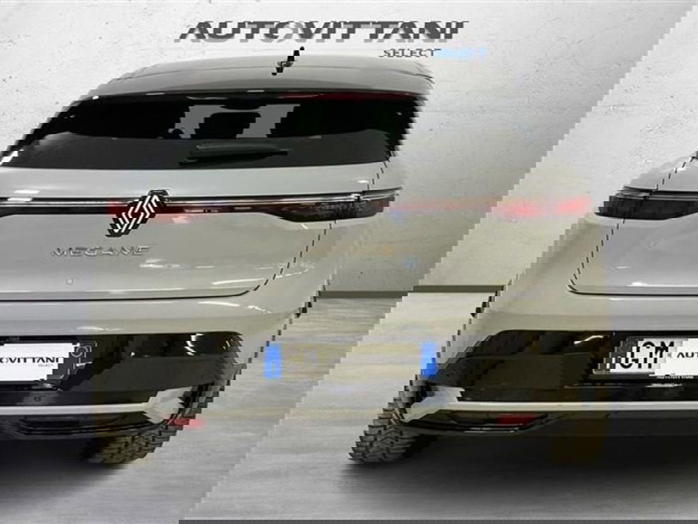 Renault Megane E-Tech Electric usata a Como (3)