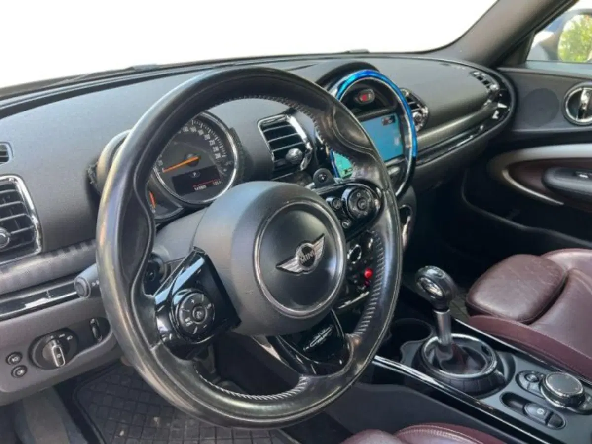 MINI Mini Clubman usata a Lecce (12)