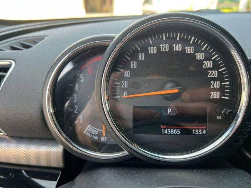 MINI Mini Clubman usata a Lecce (13)