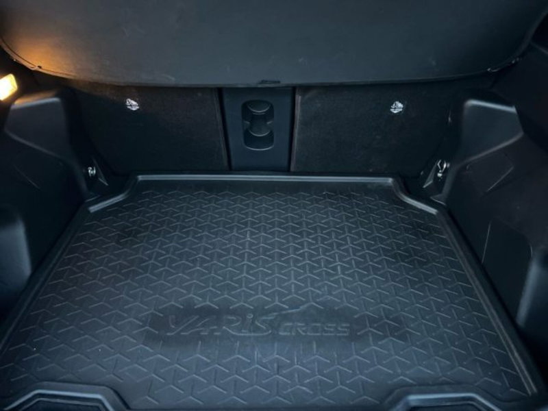 Toyota Yaris Cross usata a Lecce (16)