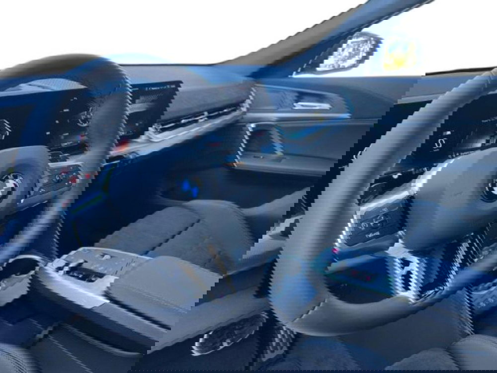 BMW X2 nuova a Lecce (12)