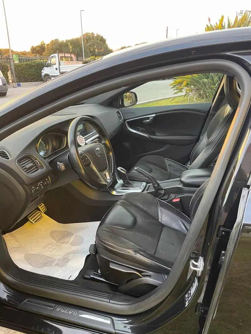 Volvo V40 usata a Sassari (12)