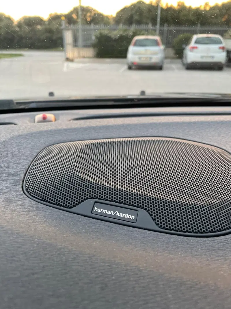 Volvo V40 usata a Sassari (19)
