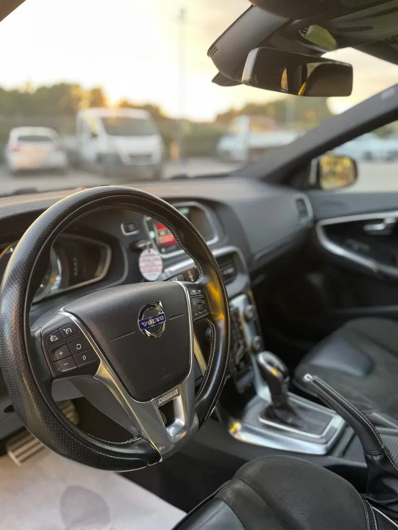 Volvo V40 usata a Sassari (2)