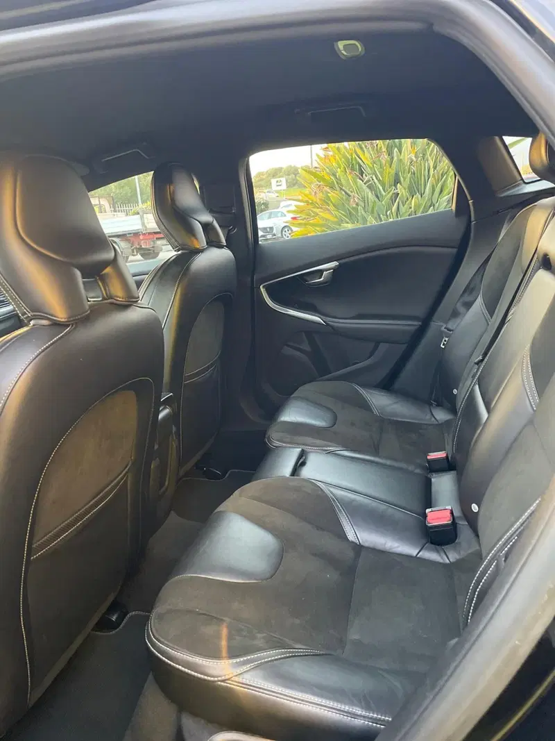 Volvo V40 usata a Sassari (7)