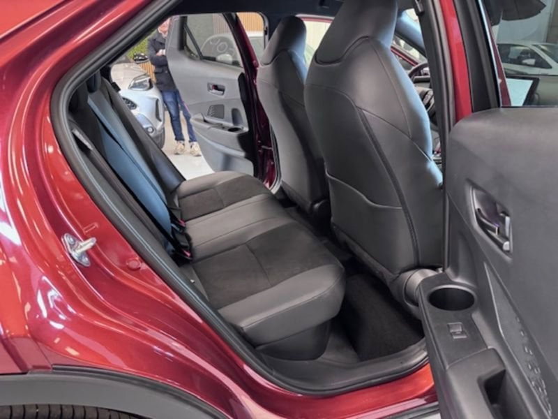 Toyota Toyota C-HR usata a Prato (12)