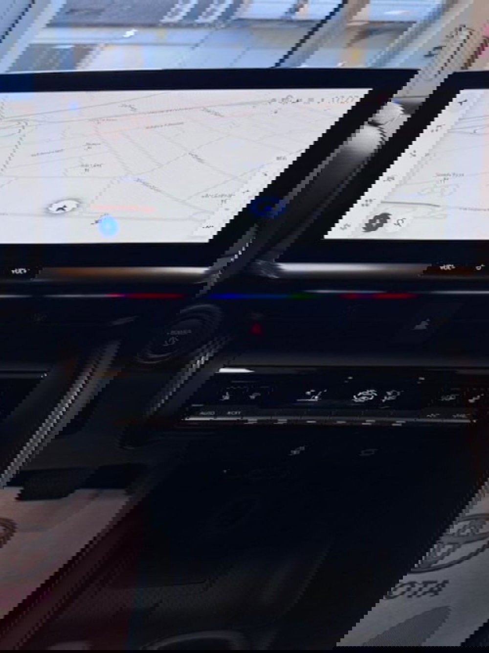 Toyota Toyota C-HR usata a Prato (16)