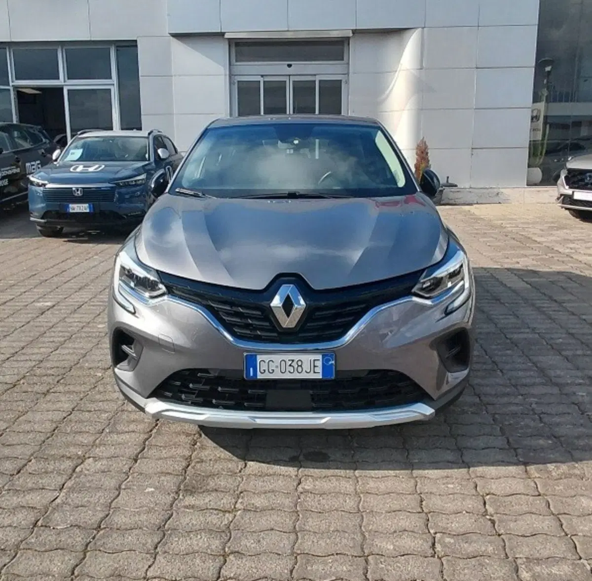 Renault Captur usata a Cosenza (2)