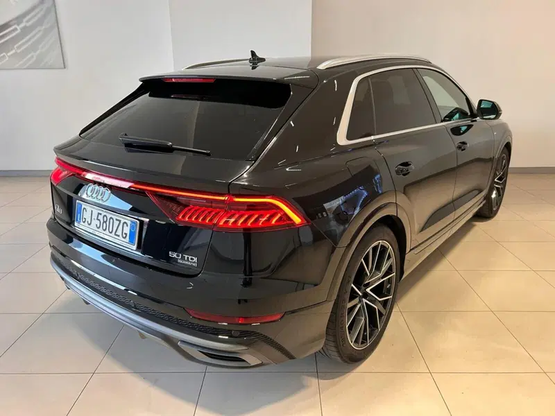 Audi Q8 usata a Napoli (2)