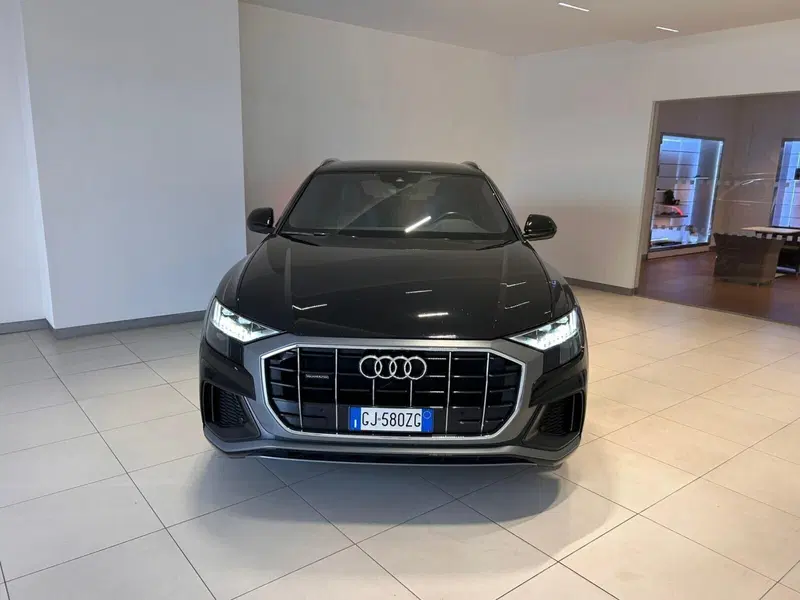 Audi Q8 usata a Napoli (6)