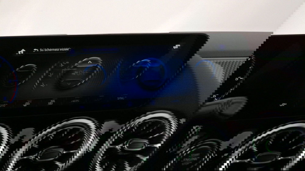 Mercedes-Benz GLA SUV usata a Roma (16)