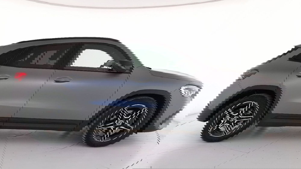 Mercedes-Benz GLA SUV usata a Roma (3)