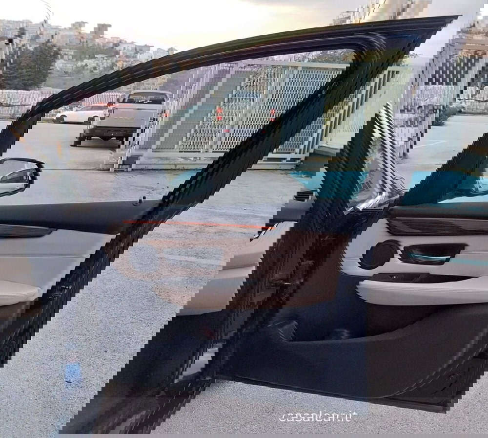 BMW Serie 2 Active Tourer usata a Salerno (15)