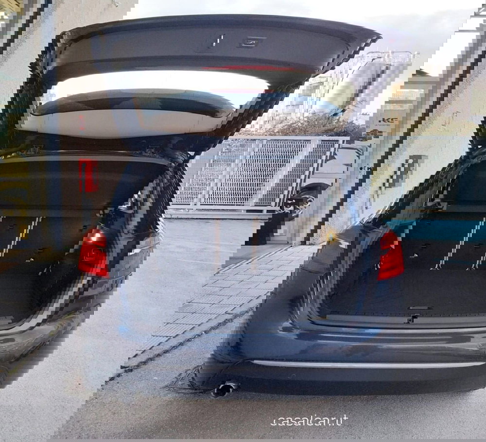 BMW Serie 2 Active Tourer usata a Salerno (9)