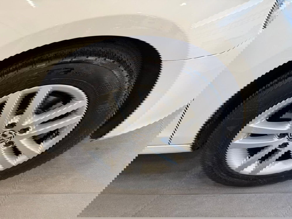 Volkswagen Golf usata a Napoli (16)