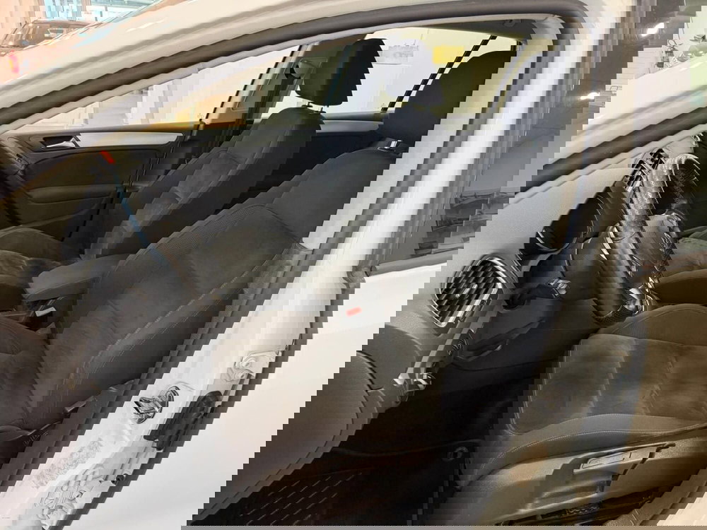 Volkswagen Golf usata a Napoli (6)