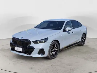 BMW Serie 5 520d 48V xdrive MSport Pro auto del 2025 usata