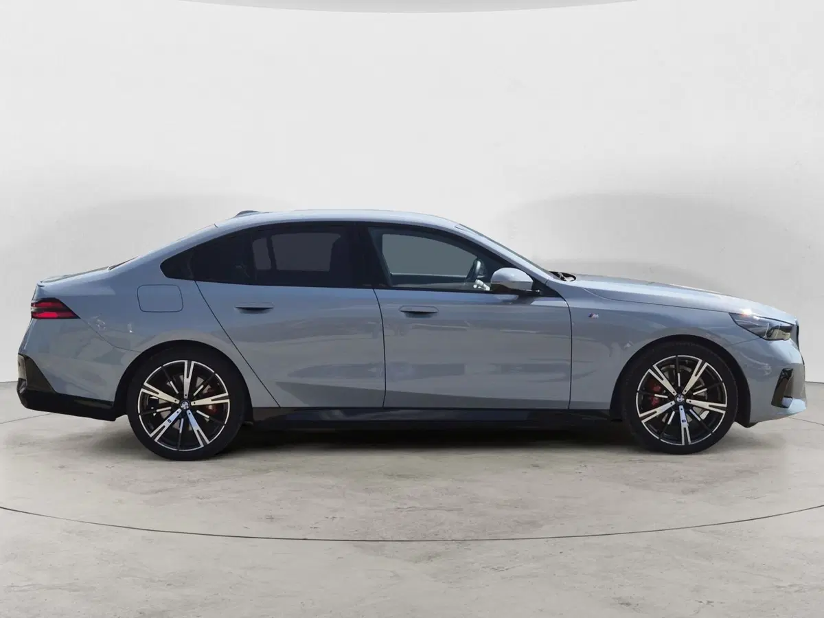 BMW Serie 5 usata  (5)
