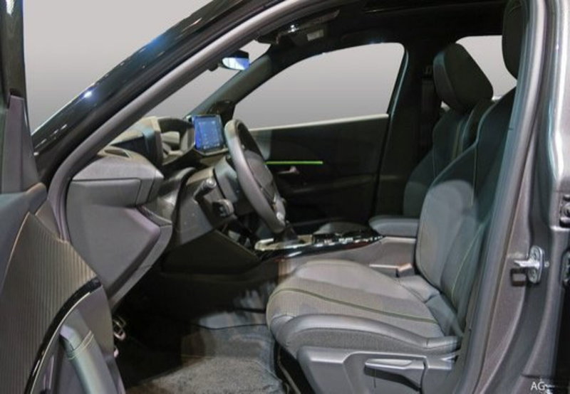 Peugeot 2008 nuova a Caserta (10)