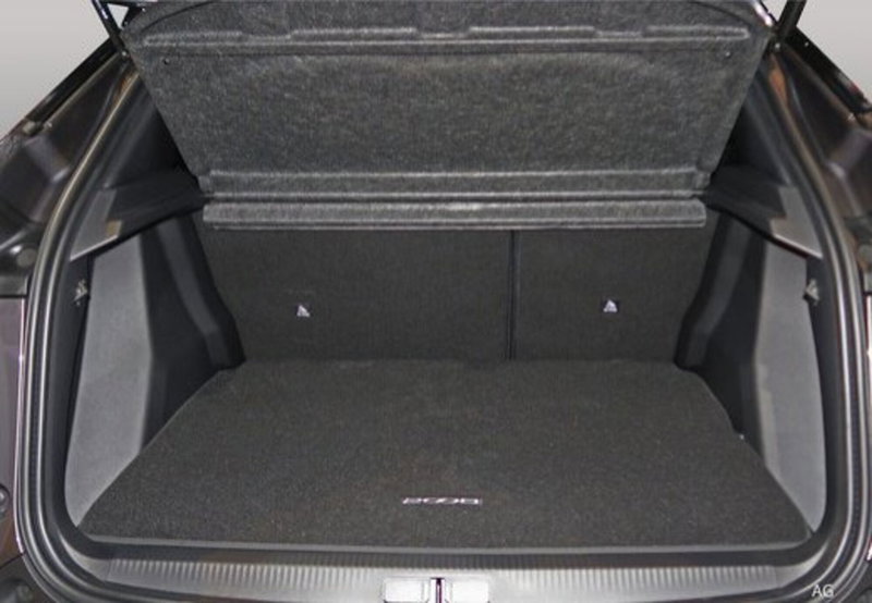 Peugeot 2008 nuova a Caserta (13)