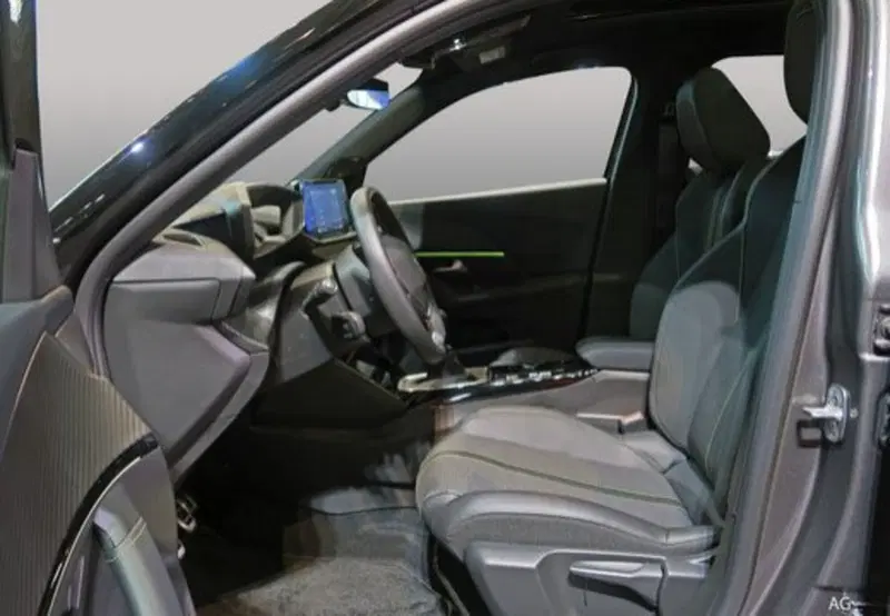 Peugeot 2008 nuova a Napoli (5)
