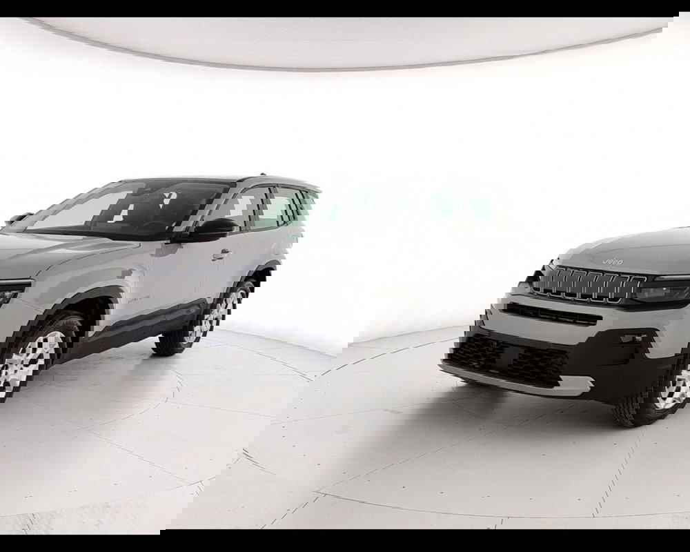 Jeep Avenger nuova a Caserta (3)