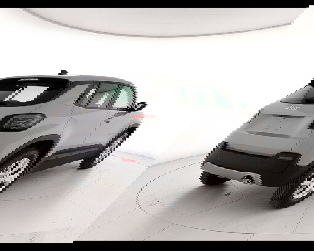 Jeep Avenger nuova a Caserta (7)