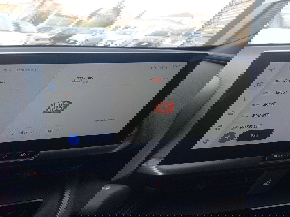 Toyota Toyota C-HR usata a Catania (13)