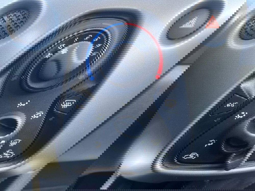 Toyota Aygo usata a Catania (14)