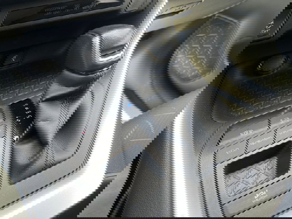 Toyota Rav4 usata a Catania (15)