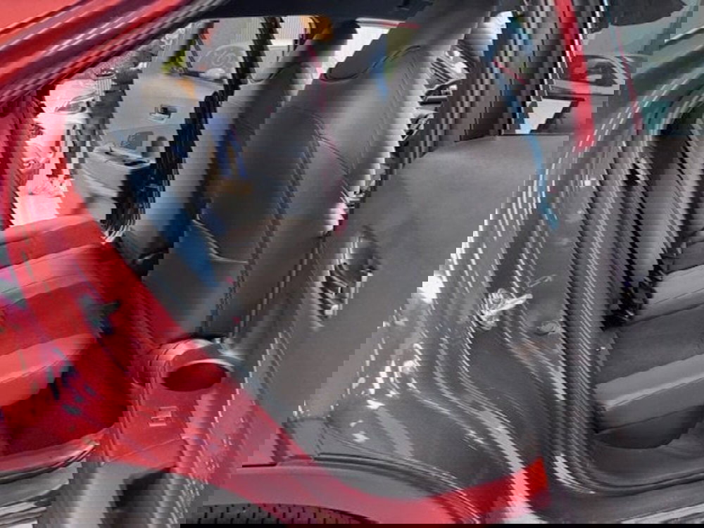 Toyota Toyota C-HR usata a Prato (12)