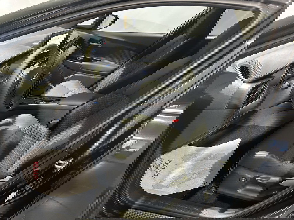 Toyota Toyota C-HR usata a Milano (9)