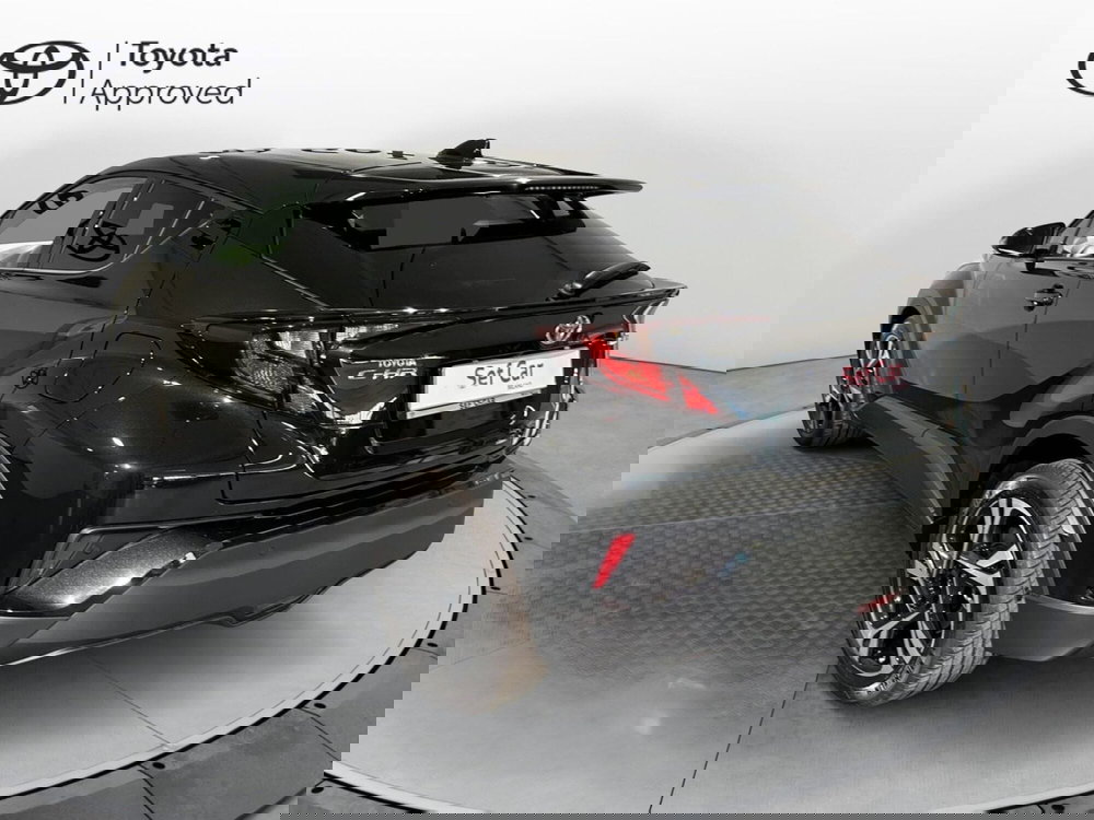 Toyota Toyota C-HR usata a Milano (4)