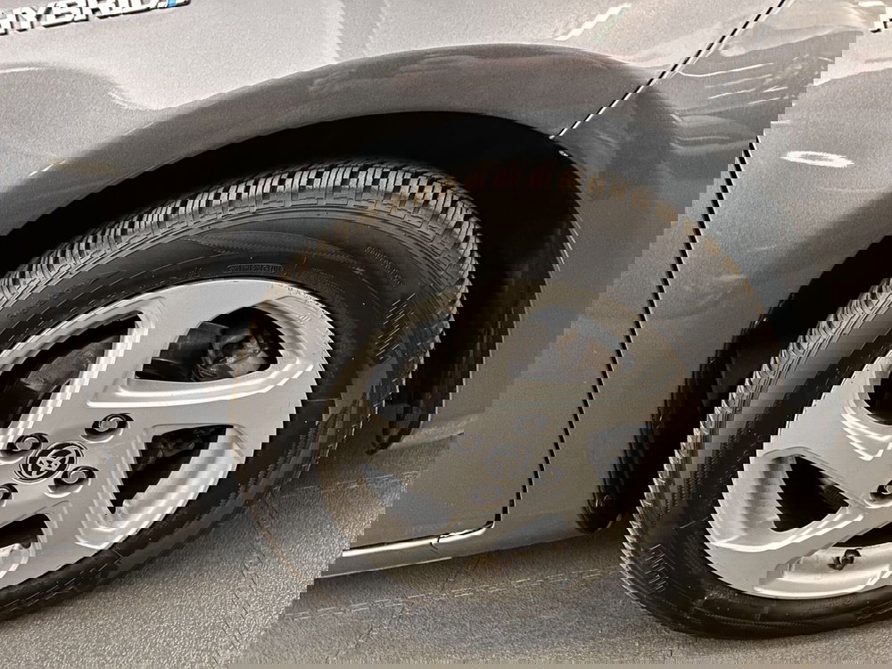 Toyota Yaris usata a Milano (15)