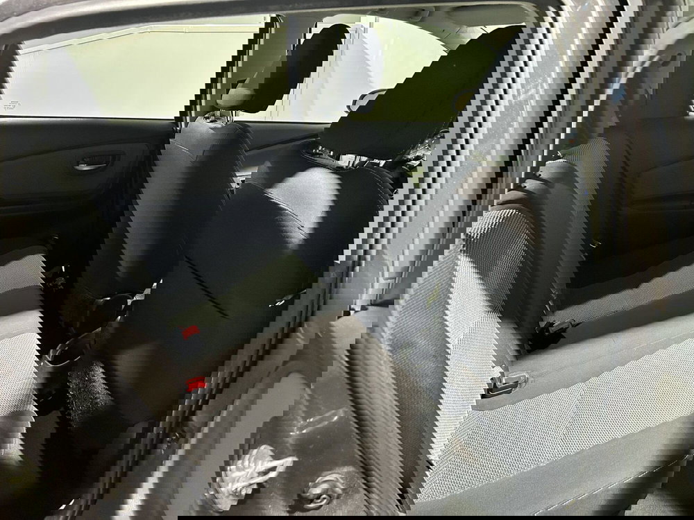 Toyota Yaris usata a Milano (8)