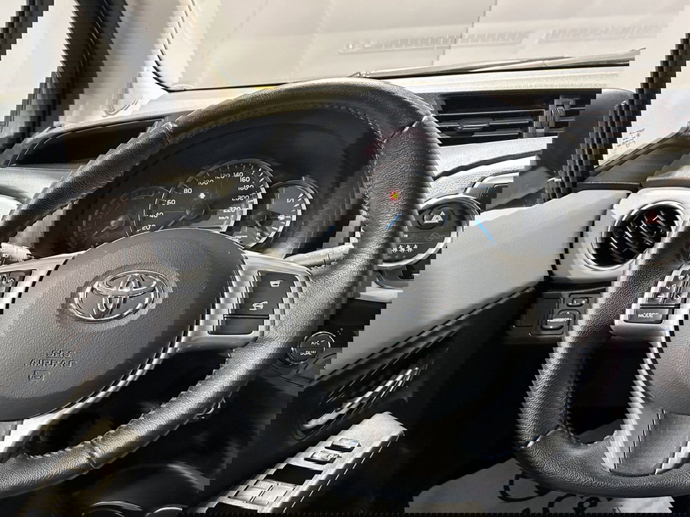 Toyota Yaris usata a Milano (10)