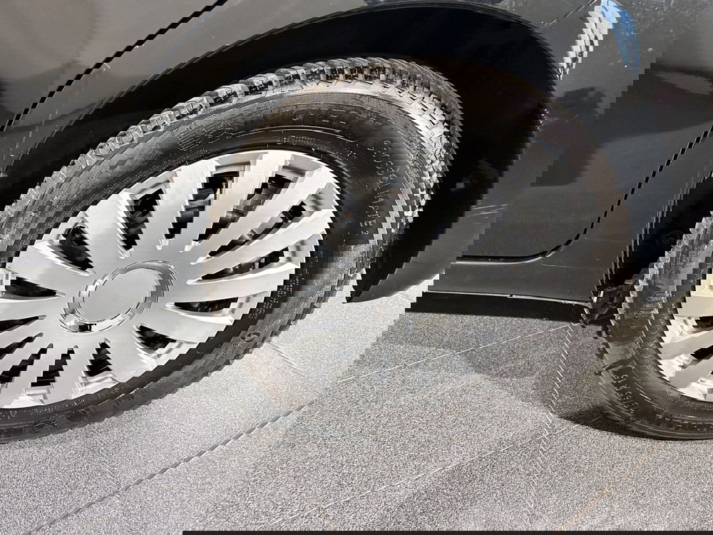 Toyota Yaris usata a Milano (15)