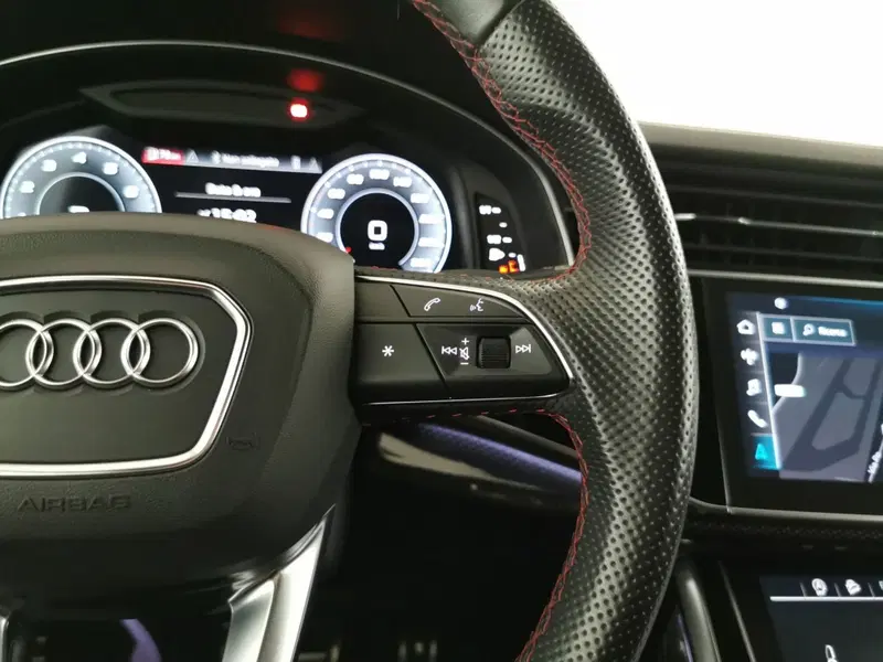 Audi SQ8 usata a Chieti (11)