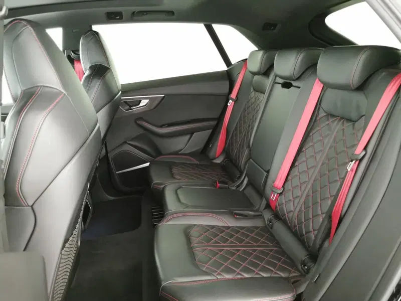 Audi SQ8 usata a Chieti (14)