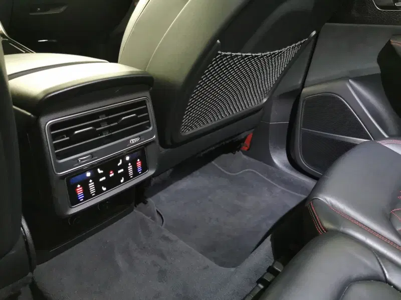 Audi SQ8 usata a Chieti (17)