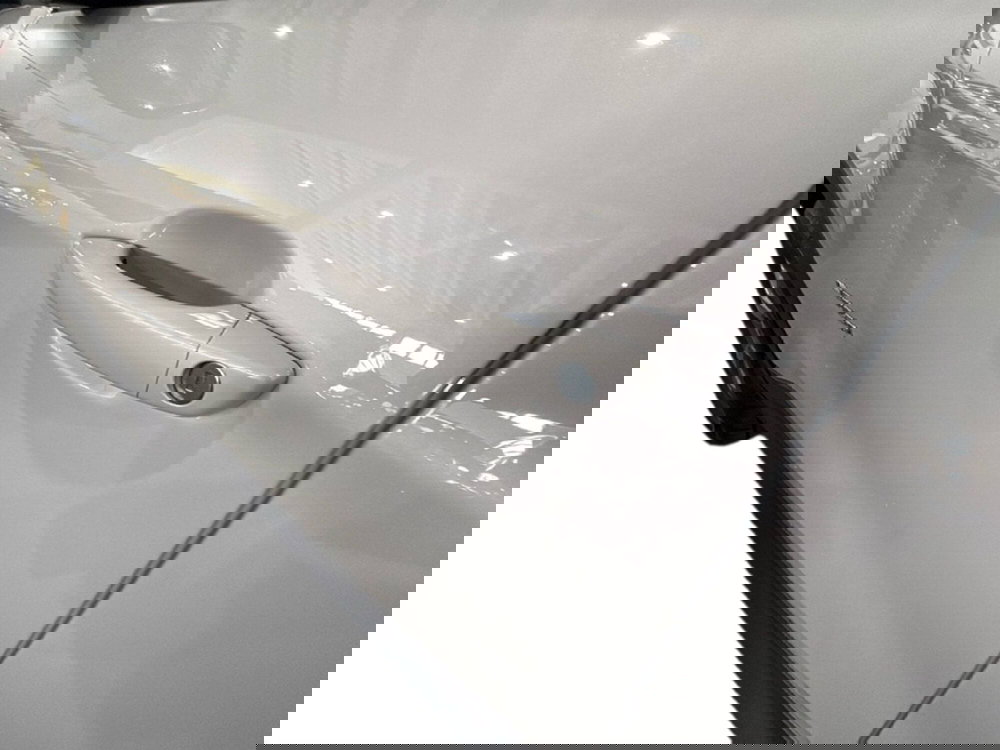 Jeep Avenger nuova a Caltanissetta (11)