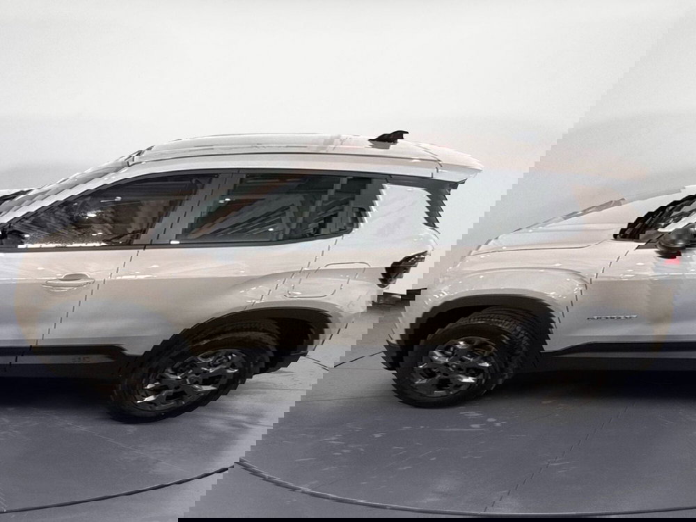 Jeep Avenger nuova a Caltanissetta (3)