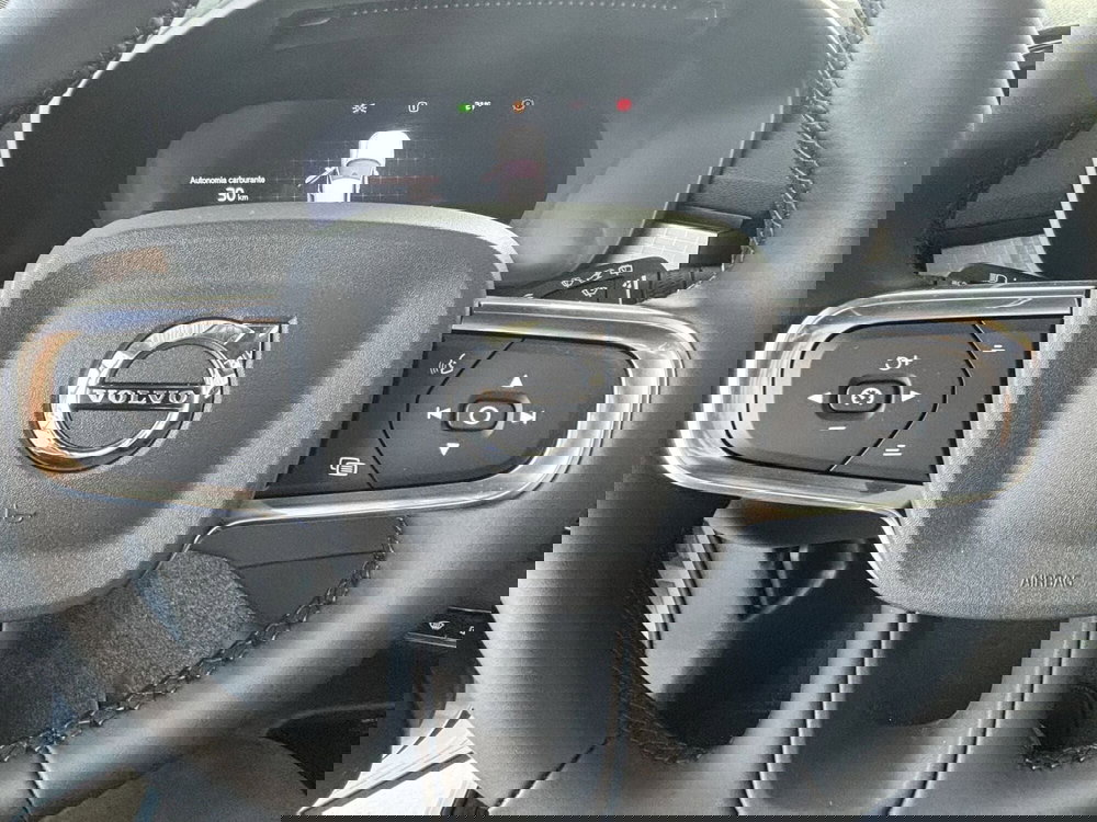 Volvo XC40 nuova a Ferrara (10)