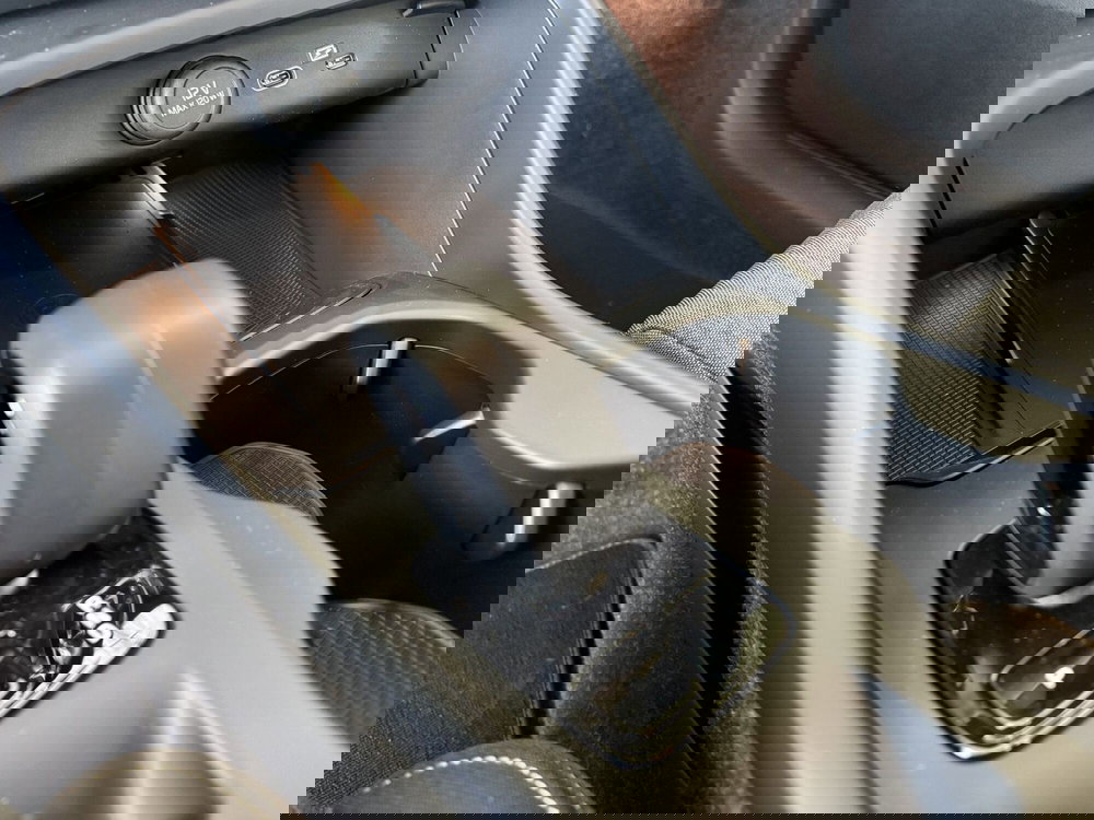 Volvo XC40 nuova a Ferrara (8)